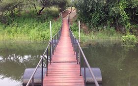 Taranga Safari Lodge